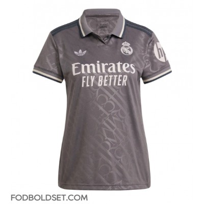 Real Madrid David Alaba #4 Tredjetrøje Dame 2024-25 Kortærmet Real Madrid David Alaba #4 Tredjetrøje Dame 2024-25 Kortærmet